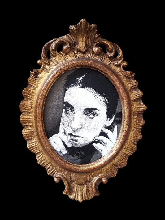 The sparking eyes of Maria Pujol