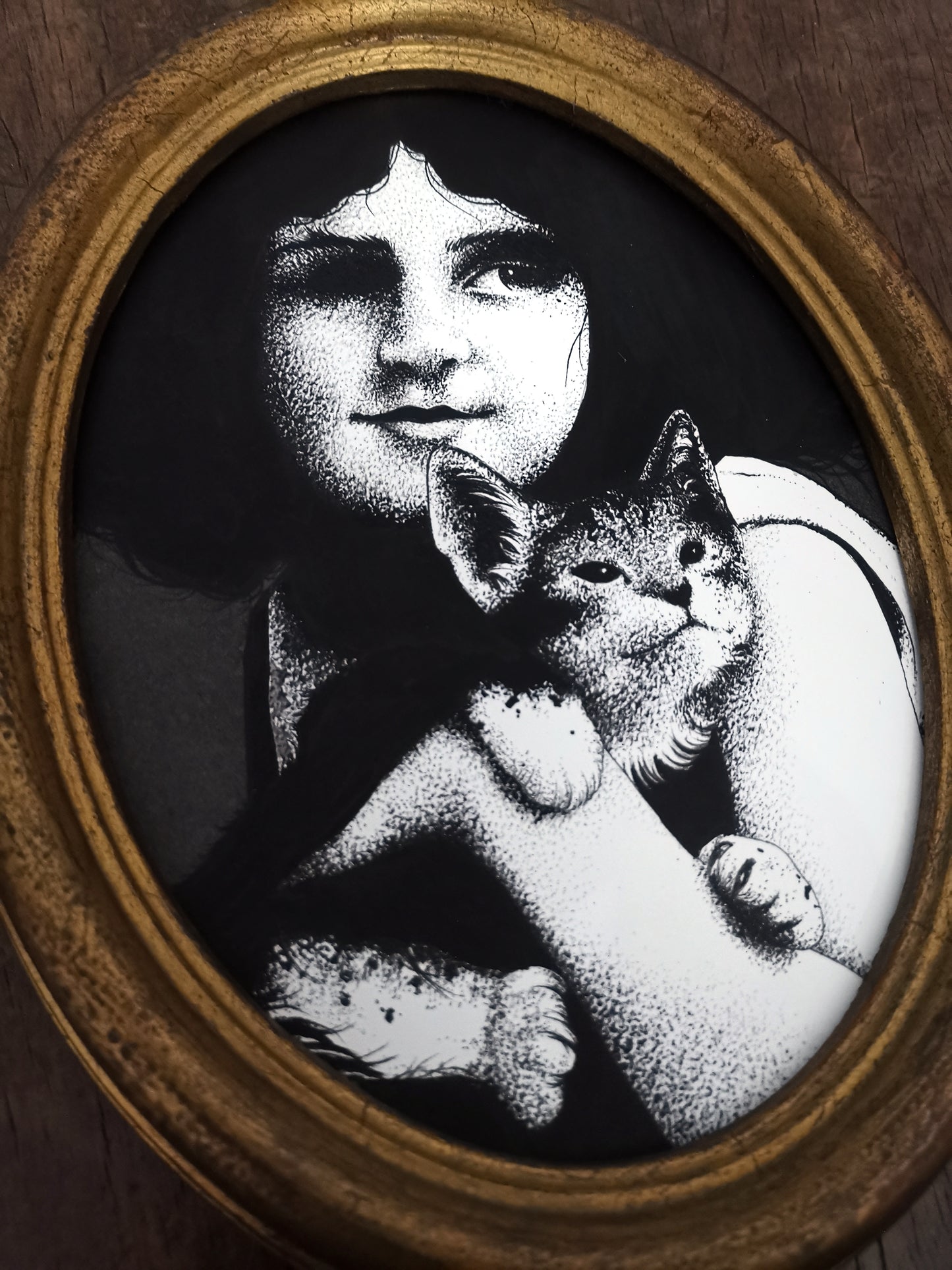 The young Helena Curtens and her cat